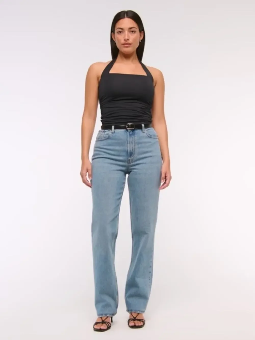 Abercrombie Curve Love Ultra High Rise 90's Straight Jeans Medium Wash Size 26L